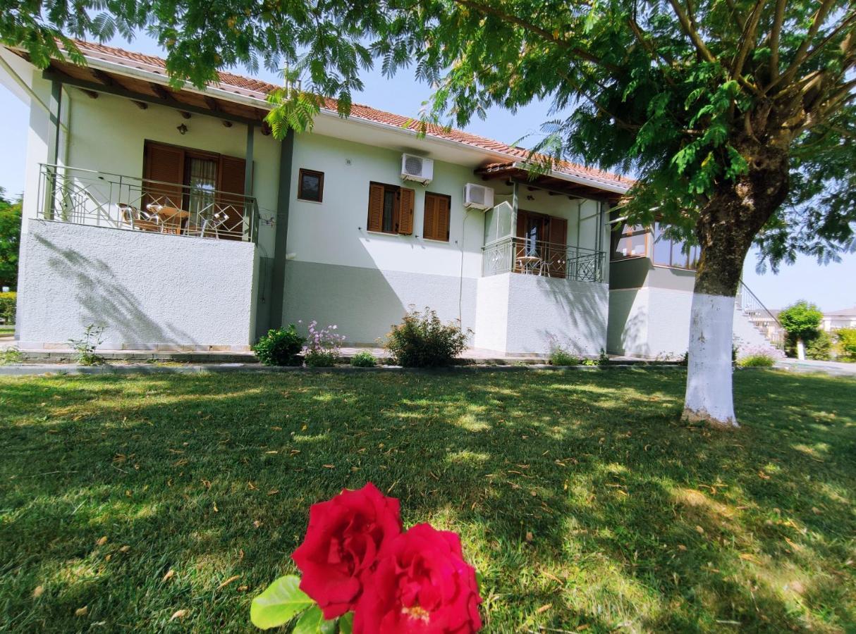 Zisis Garden Studios Ioánina Exterior foto